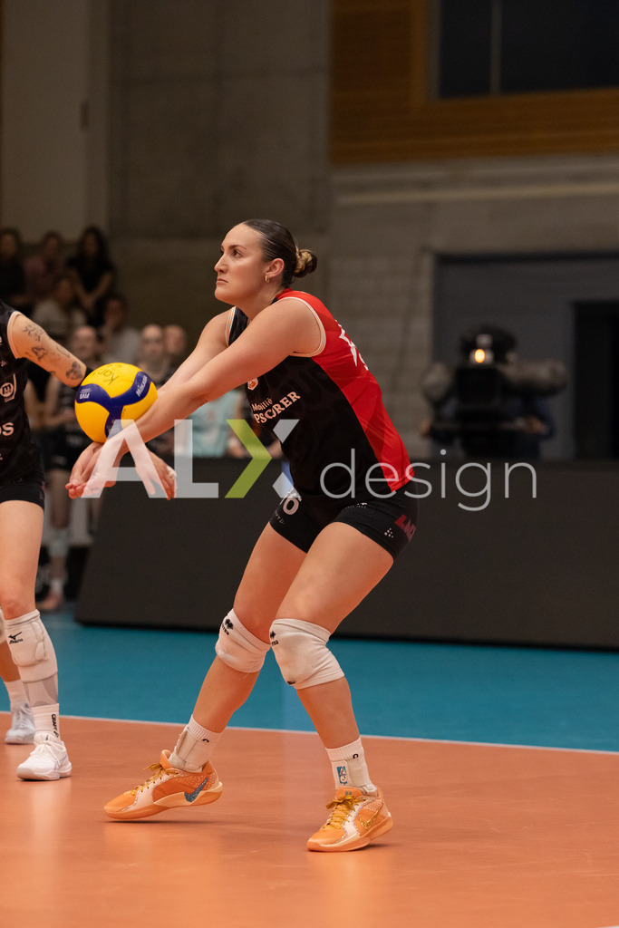 Volleyball I Frauen I Saison 2025-2026 I Volleyball NLA | Women I  Playoffs Finals 2/5 I  VC Kanti Schaffhausen - viteos NUC I  10.04.2026 | 16 Tia Scambray (USA) (Viteos NUC) – Aussen - Realisiert mit Pictrs.com