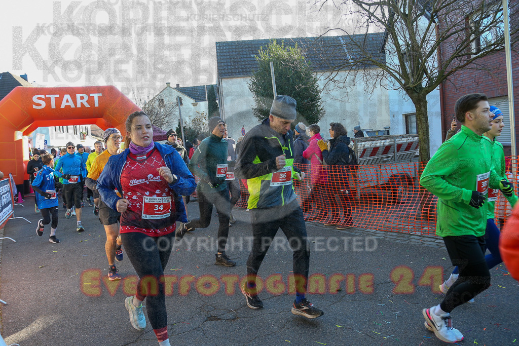 241201_1137_EX1_0536 | Sportfotografie im Rhein-Sieg Kreis, Köln, Bonn, NRW, Rheinland Pfalz, Hessen, etc. Unser Tätigkeitsfeld umfasst den Laufsport vom Volkslauf über den Marathon, Duathlon, Triathon bis zum Ultralauf wie Kölnpfad Ultra oder Schindertrail.