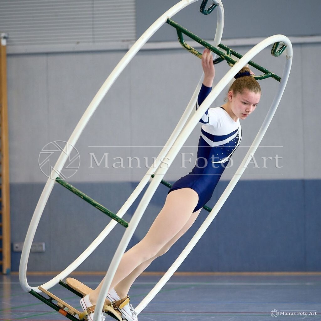 2024-06-21-B-DSC01133 | Professionelle Sportfotografie in Hamburg, Schleswig-Holstein und Niedersachsen – spezialisiert auf Rhönrad, Geräteturnen, Leistungsturnen und rhythmische Sportgymnastik. Bundesweite Begleitung von Rhönrad-Events. Jetzt Sport-Fotos - Realisiert mit Pictrs.com