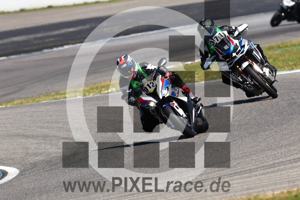 0371-20240625_04174 | Schöne Erinnerungen an spannende Momente - das festzuhalten ist unser Job. PIXELrace.de ist seit 2003 auf den Rennstrecken Europas unterwegs um die Action draußen beim Fahren und die wunderbare Stimmung imm Fahrerlager für euch einzufangen.