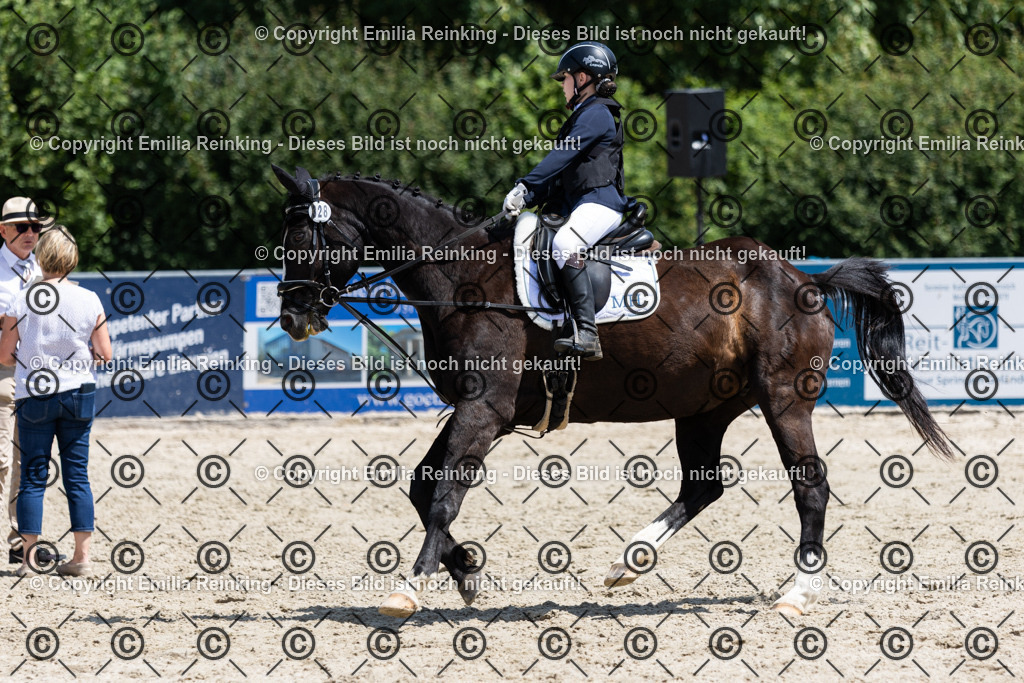 CL5A3518 | Emilia Reinking Fotografie - Realisiert mit Pictrs.com