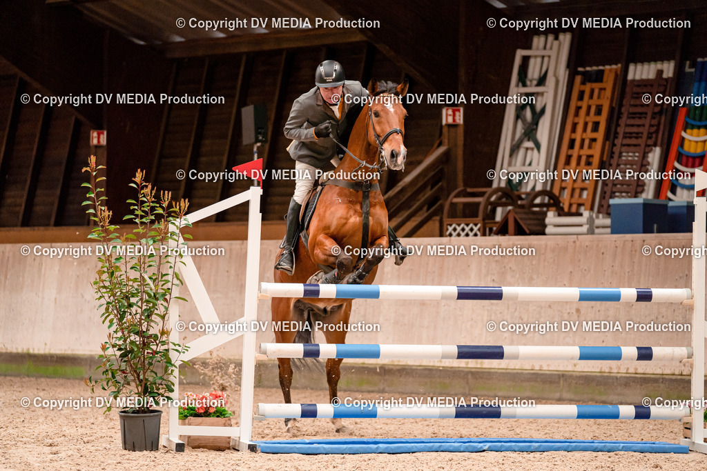 Springen Tag 1-479 | dv-media-shop - Realisiert mit Pictrs.com