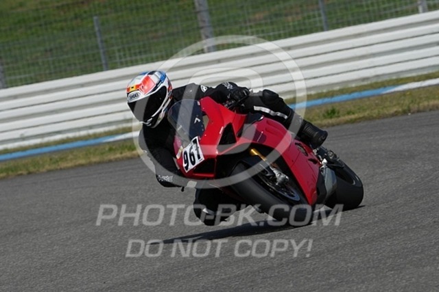 2024_04_30_PBK_23395 | Sportfotografie; SlowMotion; Video; Rennstrecke; Hafeneger; Speer; Racing; RSE; BMW; CBO; Trackday; Motorsportarena; Hockenheimring; Brno; Most; Barcelona; Valencia