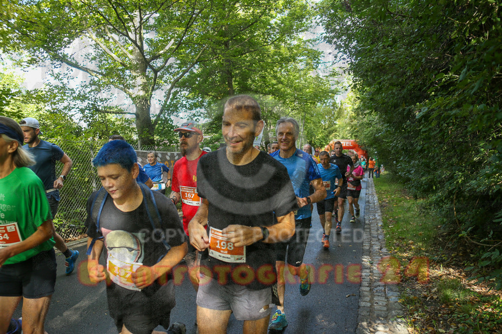 250914_1101_EX1_1208 | Sportfotografie im Rhein-Sieg Kreis, Köln, Bonn, NRW, Rheinland Pfalz, Hessen, etc. Unser Tätigkeitsfeld umfasst den Laufsport vom Volkslauf über den Marathon, Duathlon, Triathon bis zum Ultralauf wie Kölnpfad Ultra oder Schindertrail.