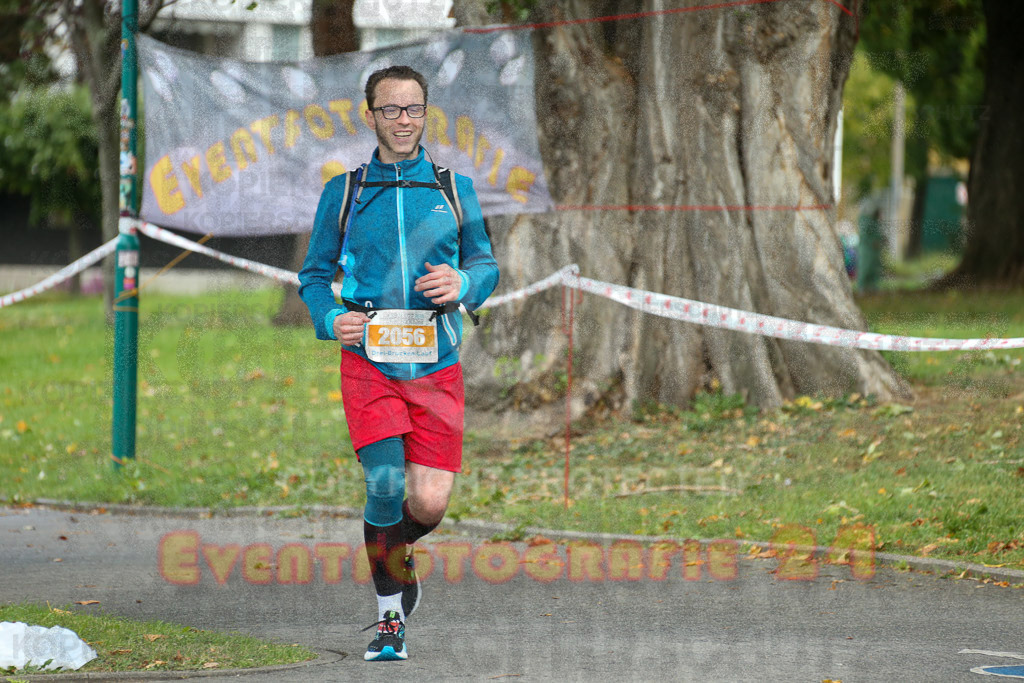 231015_1203_EX1_4670 | Sportfotografie im Rhein-Sieg Kreis, Köln, Bonn, NRW, Rheinland Pfalz, Hessen, etc. Unser Tätigkeitsfeld umfasst den Laufsport vom Volkslauf über den Marathon, Duathlon, Triathon bis zum Ultralauf wie Kölnpfad Ultra oder Schindertrail.