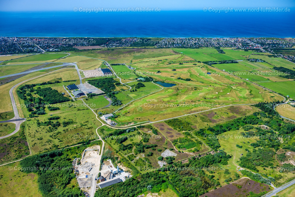 Sylt_Westerland_Marine_Golf_Club_Sylt_Eg_ELS_9241130825 | TINNUM 13.08.2025 Gelände des Golfplatz " Marine Golf Club Sylt " in Tinnum auf der Insel Sylt im Bundesland Schleswig-Holstein, Deutschland. Weiterführende Informationen bei: Marine Golf Club Sylt eG. // Grounds of the Golf course at " Marine Golf Club Sylt " in Tinnum at the island Sylt in the state Schleswig-Holstein, Germany. Further information at: Marine Golf Club Sylt eG. Foto: Martin Elsen