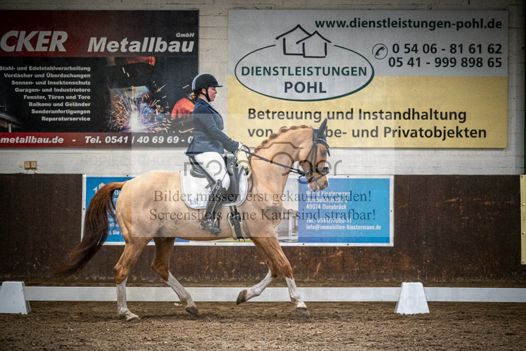 DOS_1520 | Entdecke hochwertige Reitturnierfotos von Foto Oger. Professionell, emotional und authentisch – jetzt Lieblingsmomente im Shop bestellen.Deutschlandweite Turnierfotografie. - Realisiert mit Pictrs.com