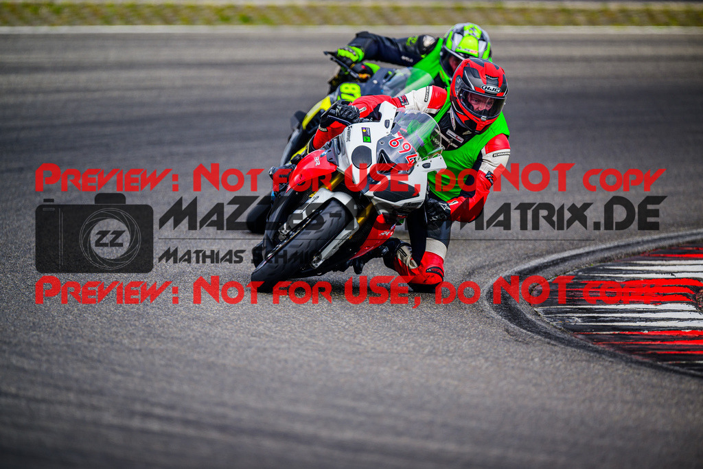 MaZZes_FotoMatrix_240717_6007705_6211 | INST