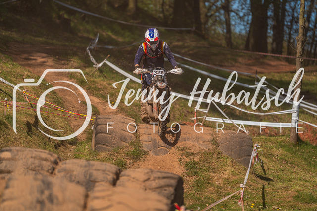 JHF.ECHT.4h.Samstag929 | jennyhubatsch-endurofotografie