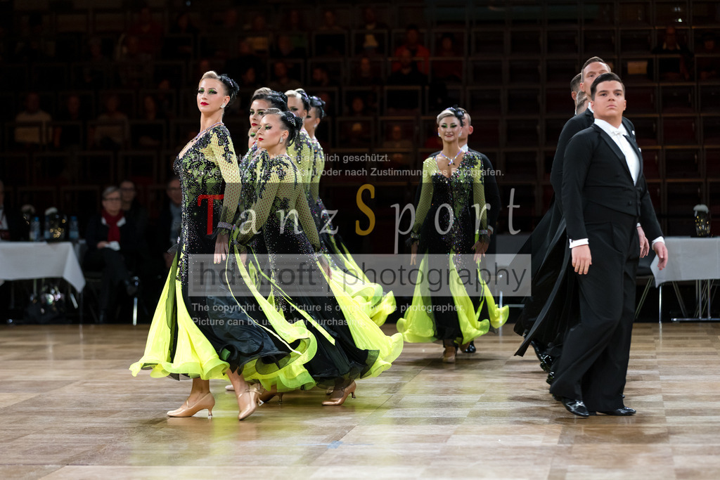 20241109_DM-Formationen_Vorrunde_3161 | Tanzsportbilder, Standardtanz, Lateintanz, WDSF, DTV, LTVB, dancecomp, goc, hessen tanzt, blaues band der spree, walzer, tango, wiener walzer, slowfox, quickstepp, samba, rumba, cha-cha-cha, paso doble. jive, hd-kroft photography, turniertanzsport