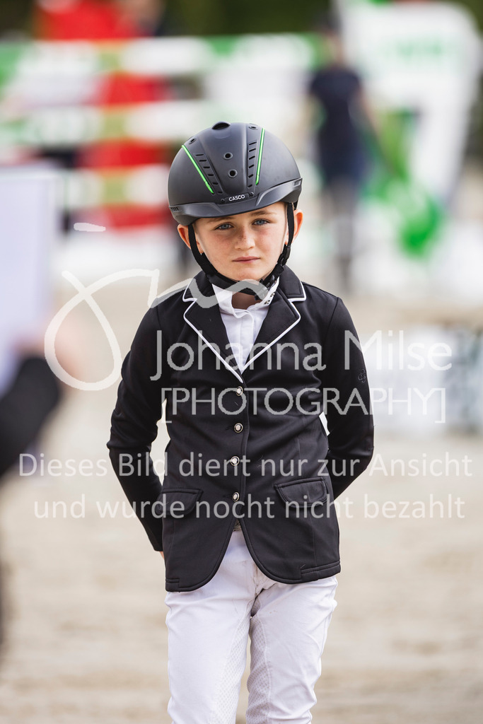 260509_PfSpTa_16_Führzügel-WB-630 | Deine schönsten Turniermomente als professionelle Fotos! Entdecke hochwertige Pferdesport-Fotografie im Online-Shop. Jetzt Fotos finden & bestellen!