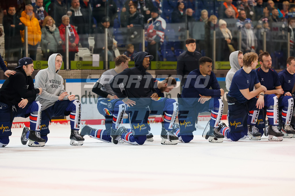 Iserlohn Roosters - Duesseldorfer EG | 
DEL: Iserlohn Roosters - Duesseldorfer EG - Realisiert mit Pictrs.com