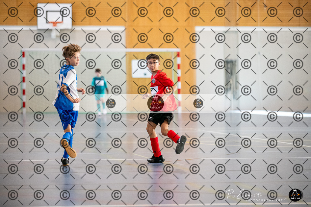20251129_FCR-Hallenturnier-E_RAW-1_021-11 | Sport und Naturfotografie von Roberto Esposito zeigt echte Momente Bewegung und die Schönheit der Natur. Ausdrucksstarke Bilder schaffen Emotionen.