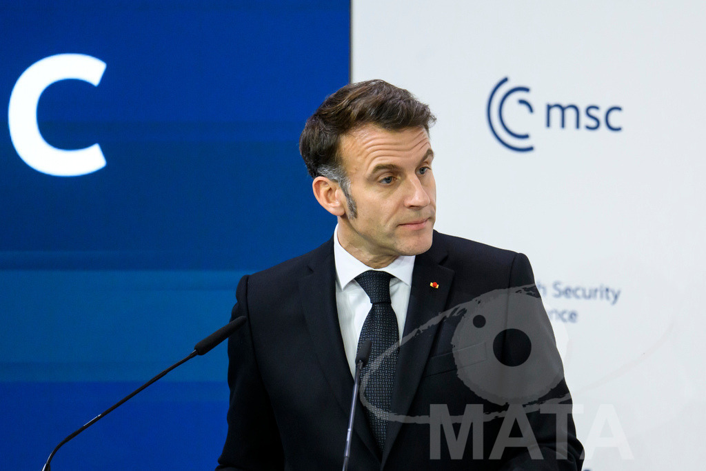 _DWA6795 | MATA IndoCon - Realisiert mit Pictrs.com