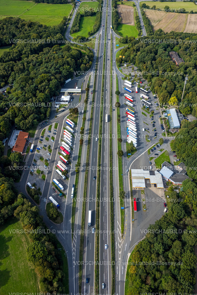 Huenxe250904463 | Luftbild, Raststätte Hünxe-Ost und Hünxe-West, Tank und Rast mit LKW Parkplatz an der Autobahn A3 und Anschussstelle Hünxe, Hünxe, Ruhrgebiet, Nordrhein-Westfalen, Deutschland