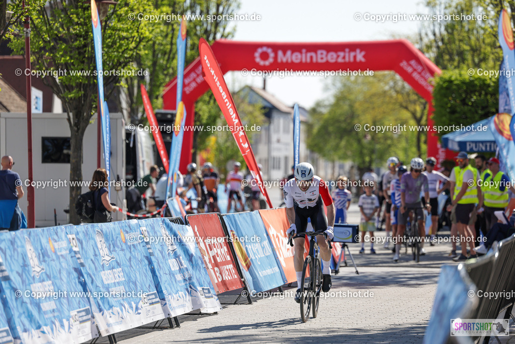 VJ__5445 | Neusiedlersee Radmarathon 2026@sportshot_your_pictrs #yourpictures#roadtowm2029 #nrm #neusiedlerseeradmarathon #neusiedlersee #neusiedlerseetourismus #burgenland #mörbisch #nrm26 #burgenlandtourismus #voglundco #poweredbyburgenlandtourismus #radsport #rad #marathon #ucigranfondo #visitburgenland #ucigranfondoworldseries