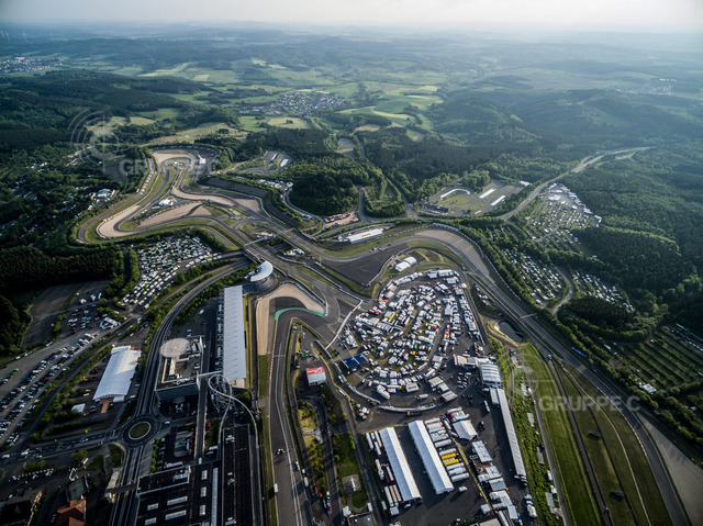 24hNbg17_03380BU1_BU | Motorsport-Fotografie: DTM, 24h Nürburgring und GT-Action in hochauflösenden Bildern. Entdecke packende Rennmomente & Impressionen direkt aus der Boxengasse. - Realisiert mit Pictrs.com