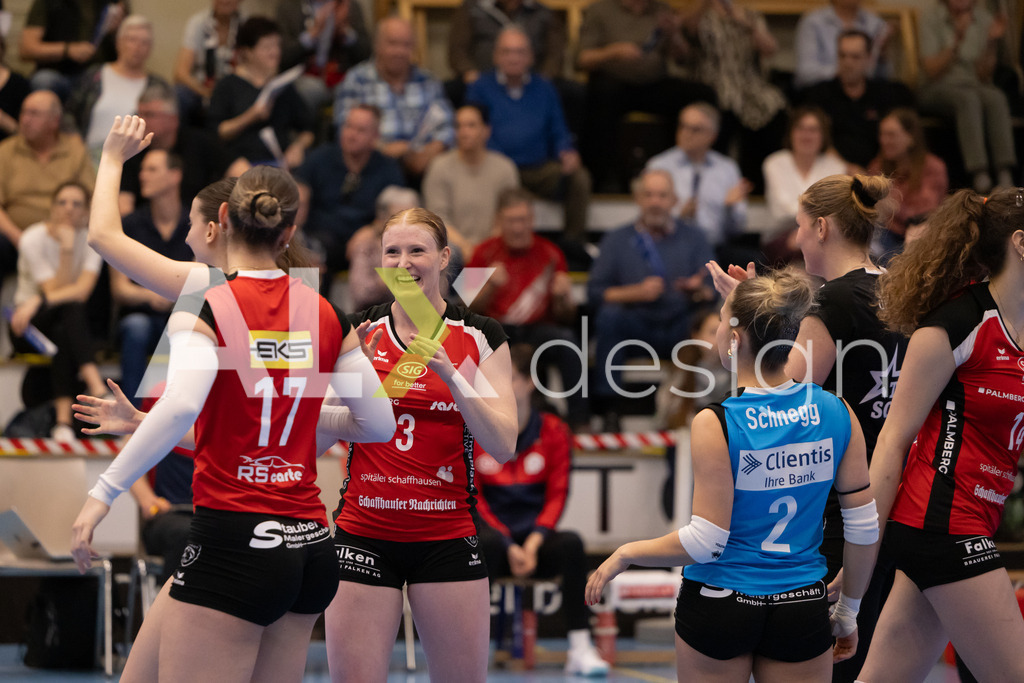 Volleyball I Frauen I Saison 2025-2026 I Volleyball NLA | Women I 1/2 Finals I  VC Kanti Schaffhausen - Sm'Aesch Pfeffingen I 07.03.2026 | 3 Sydney Cole (USA) (VC Kanti Schaffhausen) – Pass / Zuspiel - Realisiert mit Pictrs.com