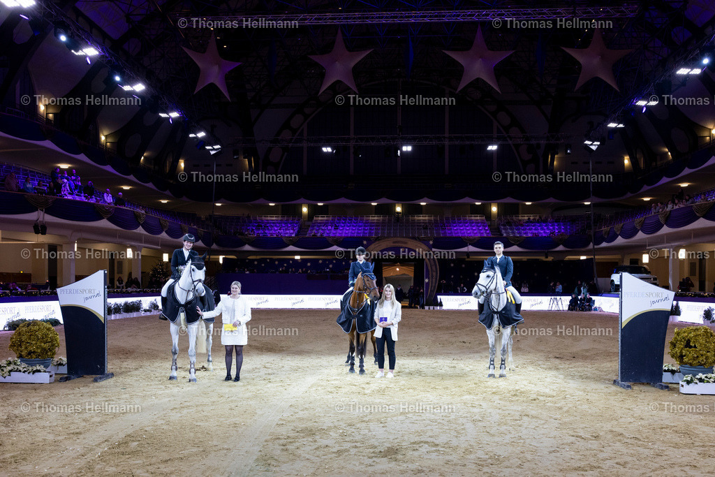 TH_Zara Blue_ Vincent Geßner_ Kreisreiterbund_ Darmstadt-Dieburg_23498 | Zara Blue, Vincent Geßner, Kreisreiterbund, Darmstadt-Dieburg beim Festhallen Reitturnier Frankfurt 2024 am 19.12.24 in Frankfurt, Festhalle