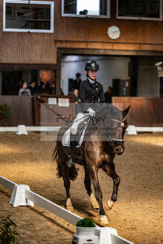 20240310-DOS_0761 | Entdecke hochwertige Reitturnierfotos von Foto Oger. Professionell, emotional und authentisch – jetzt Lieblingsmomente im Shop bestellen.Deutschlandweite Turnierfotografie. - Realisiert mit Pictrs.com