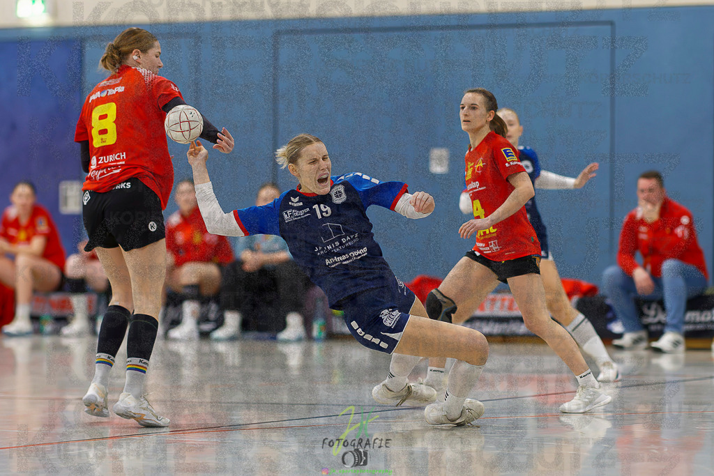 Frauen Regionalliga (HHV); HSG Wettenberg - TV Hüttenberg | Frauen Regionalliga (HHV); HSG Wettenberg - TV Hüttenberg am 06.12.2025 in Launsbach (Wettenberg) (Halle GS Launsbach (Wettenberg))Photo © 2025 - Jörg Heinrich - Realisiert mit Pictrs.com