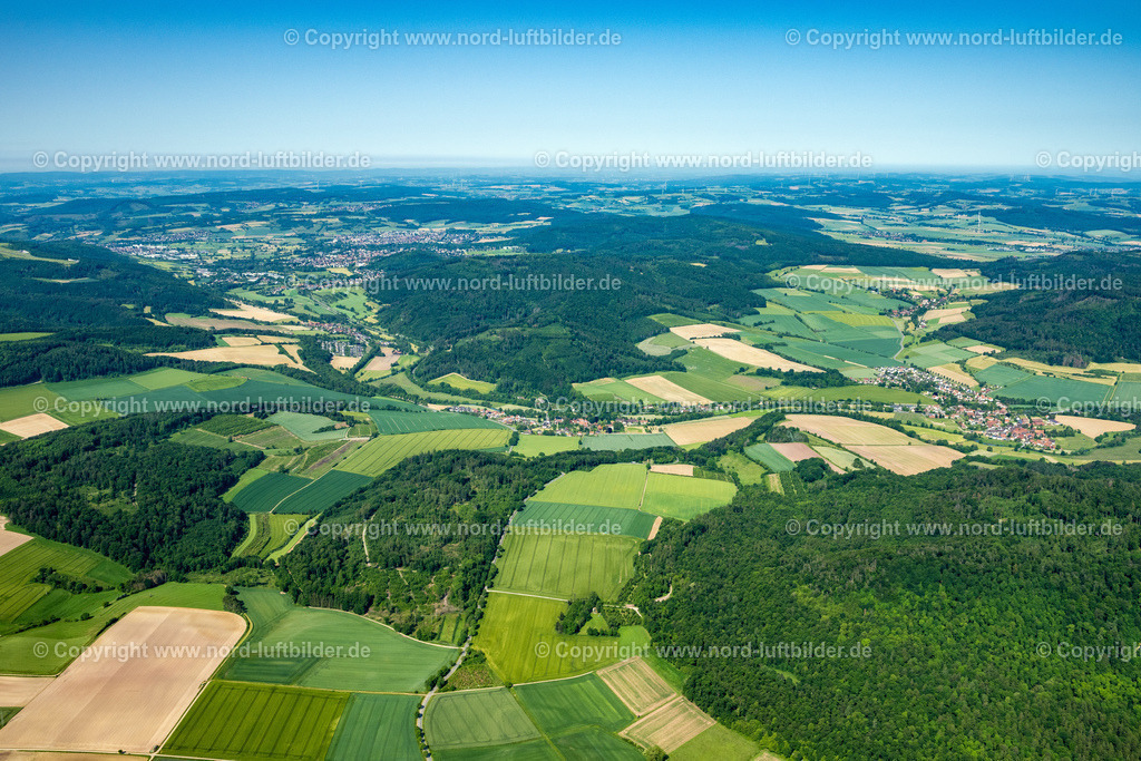 Welsede_ELS_4416050623 | WELSEDE 05.06.2023 Dorfkern an den Fluß- Uferbereichen der Emmer in Welsede im Bundesland Niedersachsen, Deutschland. // Village on the river bank areas of Emmer in Welsede in the state Lower Saxony, Germany. Foto: Martin Elsen