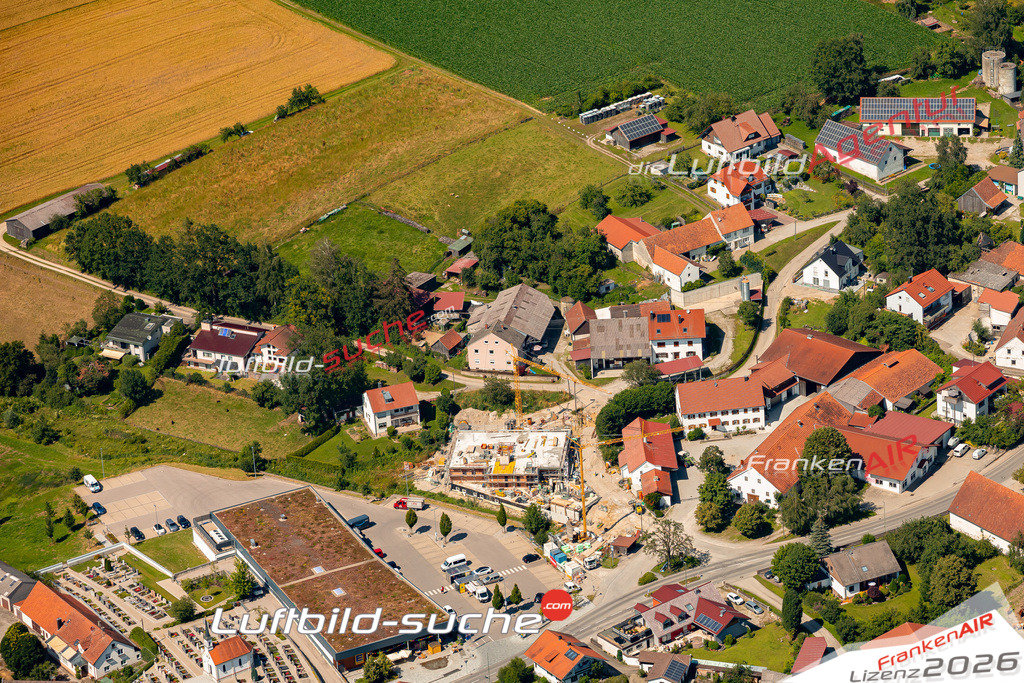 Das Luftbild zeigt :  Ried - Die Luftaufnahme wurde 2024 vom UL-Flugzeug aus erstellt ( keine Drohne ) - Hochauflösende Luftaufnahme - Für grossformatige Ausdrucke geeignet. Die Geschenkidee !Mit Lizenz und Bildrechte bestellbar