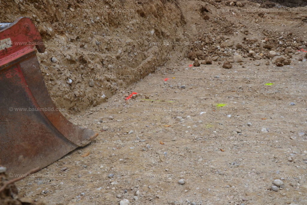 bib-lg02-erdarbeiten-0081 | Nach LV-Leistungsgruppen sortierte Detailfotos über den Bau eines Hauses. Alle Hausbau-Bilder direkt vom Urheber und Autor der Website Haus-Selber-Bauen.com
