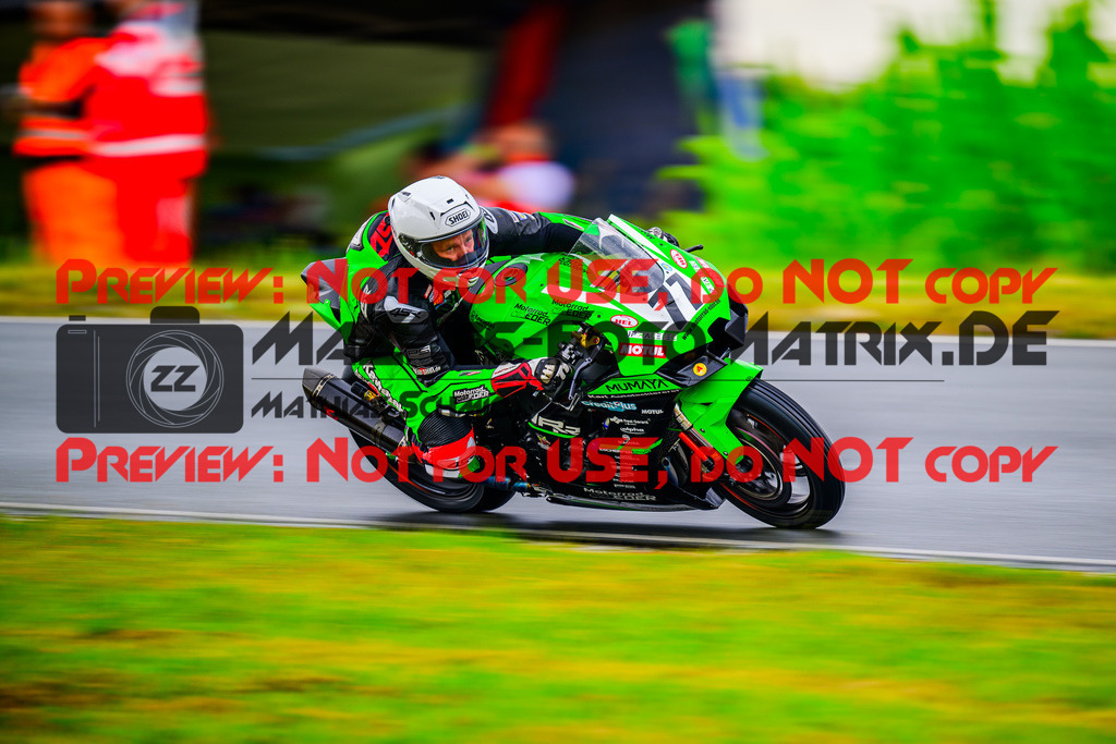 MaZZes_FotoMatrix_240727_6007705_8526 | STK