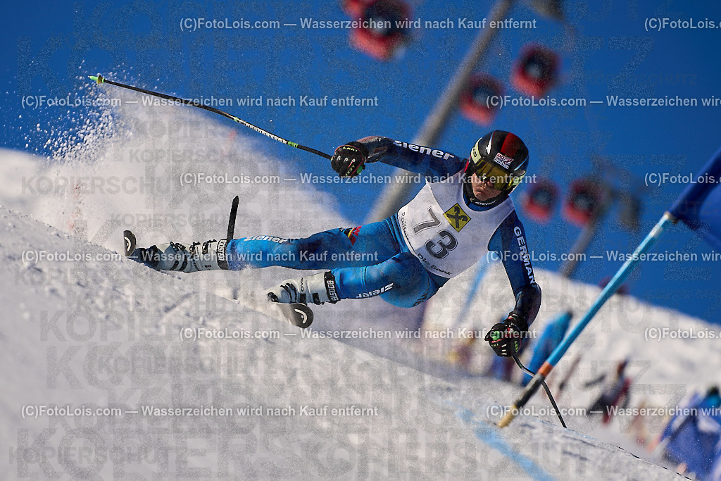 ALP2931_MASTERS-Cup_GS-B Herrn_Stolte Joachim | (C)FotoLois.com, Alois Spandl. FIS Masters-Cup Wildschönau, Giant Slalom auf der Piste Schatzberg GS, Siegerehrung auf dem Dorfplatz Niederau, Sa 13. Januar 2024.