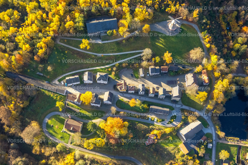 Hagen251103655 | Luftbild, LWL-Freilichtmuseum-Dorf und herbstliche Bäume,  Eilpe, Hagen, Ruhrgebiet, Nordrhein-Westfalen, Deutschland