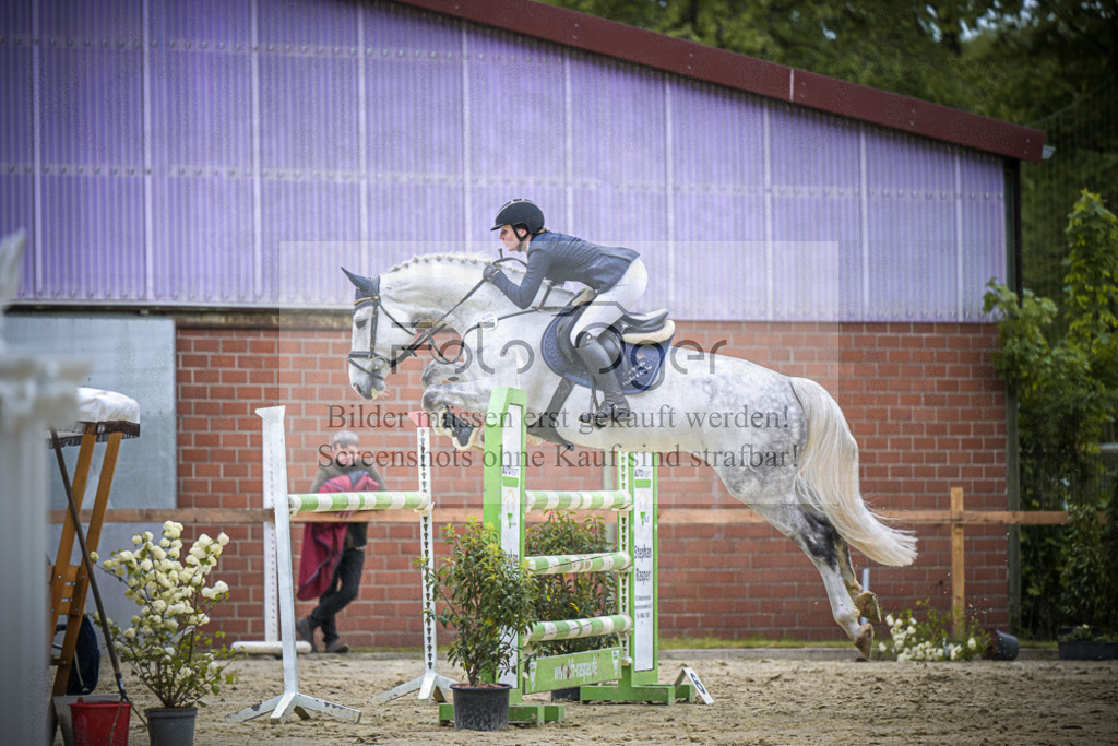 DOS_0667 | Entdecke hochwertige Reitturnierfotos von Foto Oger. Professionell, emotional und authentisch – jetzt Lieblingsmomente im Shop bestellen. - Realisiert mit Pictrs.com