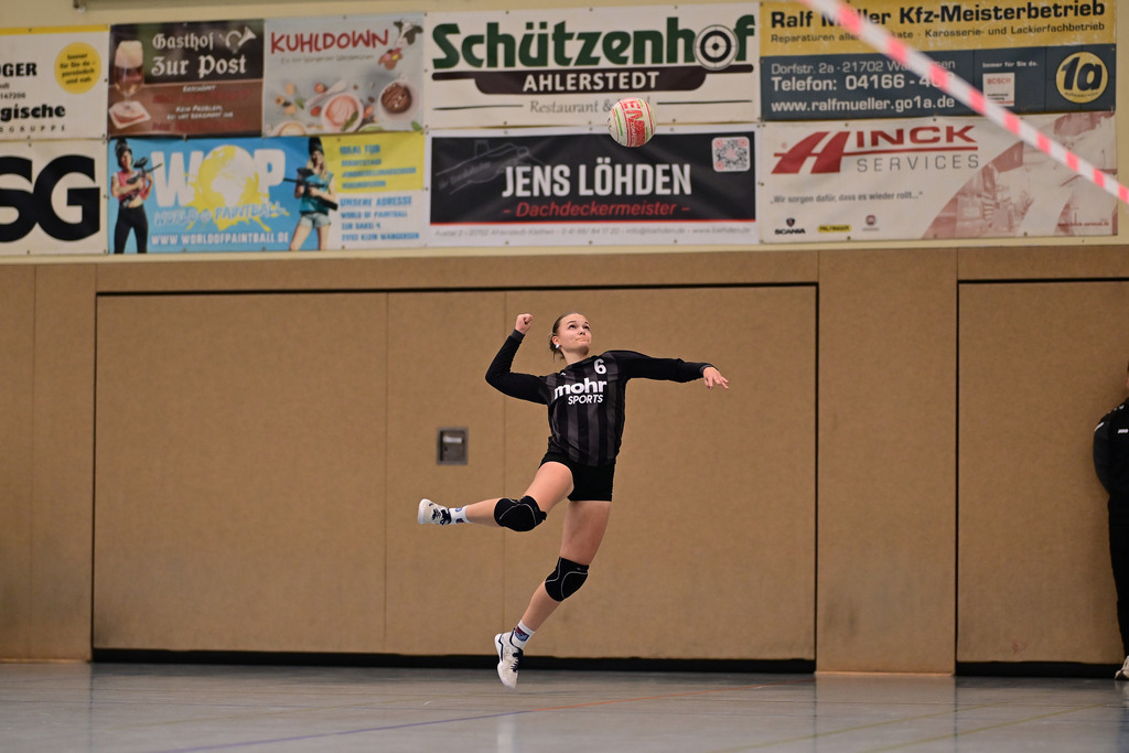Faustball I Frauen I Saison 2025-2026 I Bundesliga Nord I 7c. Spieltag I MTV Wangersen - Ohligser TV | Der Sportfotograf. - Realisiert mit Pictrs.com