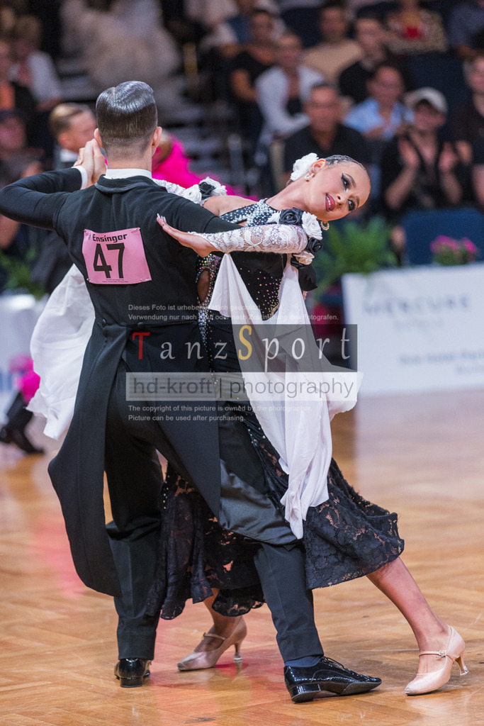 20250819_WDSF-Open-Std-Youth_1029 | Tanzsportbilder, Standardtanz, Lateintanz, WDSF, DTV, LTVB, dancecomp, goc, hessen tanzt, blaues band der spree, walzer, tango, wiener walzer, slowfox, quickstepp, samba, rumba, cha-cha-cha, paso doble. jive, hd-kroft photography, turniertanzsport