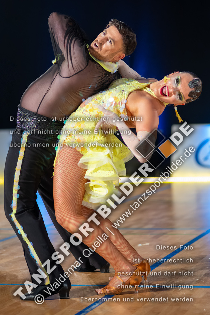 20260321-00155 | Hier finden Sie Tanz Bilder vom Latein und Standard Formationen tanzen. Sportbilder vom Tanzsport. Schöne Fotos und von Weltmeisterschaft, Europameisterschaft, Bundesliga, Regionalliga, Oberliga und Landesliga sowie von GOC Stuttgart, DanceComp, WM Bremen