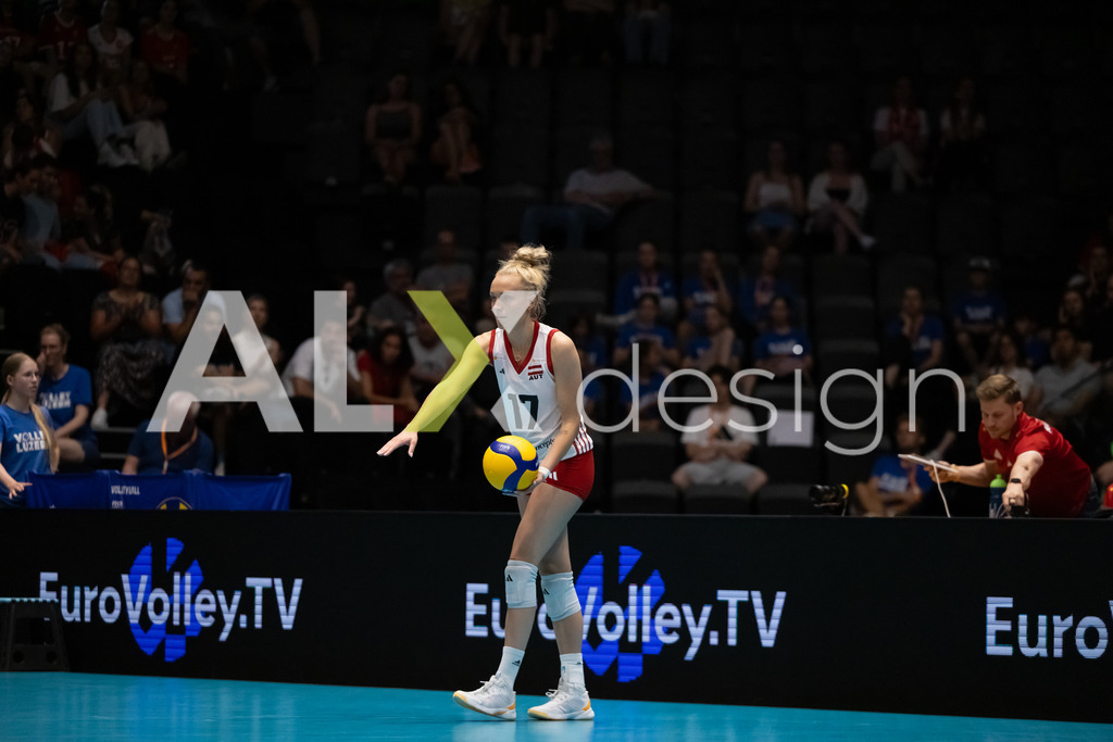Austria v Switzerland - CEV European League Women | KRIENS, SWITZERLAND - JUNE 14: DANA SCHMIT of Austria serve during the CEV European League match between Austria and Switzerland at Pilatus Arena on June 14, 2026 in Kriens, Switzerland. - Realisiert mit Pictrs.com