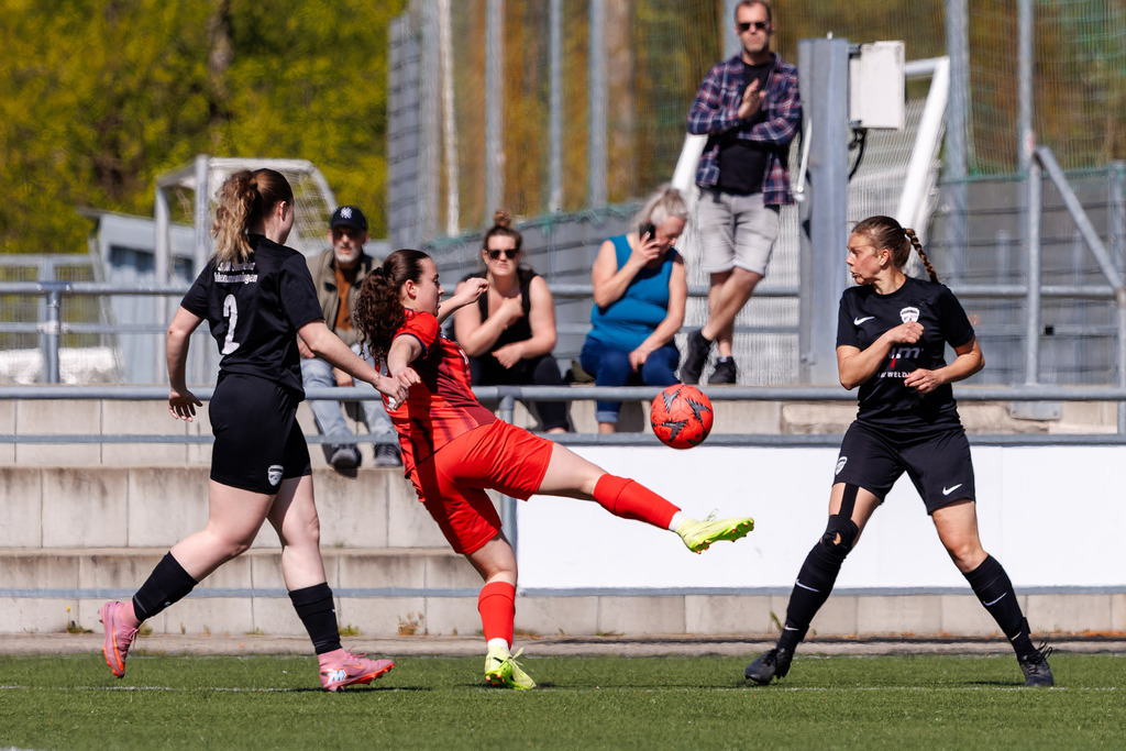 20260426-FCH-Hohenmemmingen_014 | Fotopresso – Sportfotografie in Heidenheim & Umgebung. Professionelle Sportfotografie für unvergessliche Momente. Dynamische Action-Shots, emotionale Szenen & hochwertige Bilder. - Realisiert mit Pictrs.com
