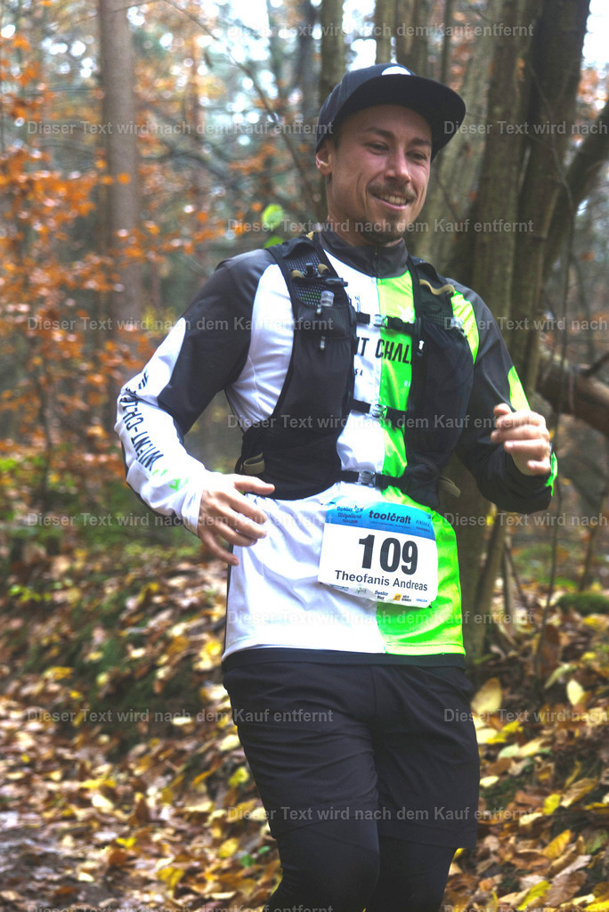 cineathletes-huegelland-2025-11-09-11-02-55-1 | Sportfotografie rund um Obstacle Course Racing und Trail Run - Realisiert mit Pictrs.com