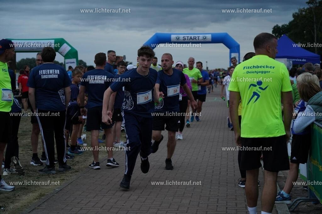 DSC05379 | Lichterlauf  - Realized with Pictrs.com