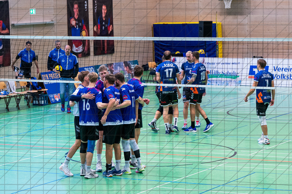 Oberliga 1 Männer 25/26 | VC Osnabrück I vs. VSG Ammerland II | 29.11.25: Oberliga 1 Männer 25/26 | VC Osnabrück I vs. VSG Ammerland II / Osnabrück / Deutschland  //   CREDIT:www.bullenfotos.de, Martin König, Hörner Weg 40, D-49078 Osnabrück, +4917663732967 // Nutzung und Weitergabe nur zu den vereinbarten Zwecken. Presseanfragen an Ersteller. Alle Rechte beim Ersteller. Honorierung nach MFM. - Realisiert mit Pictrs.com