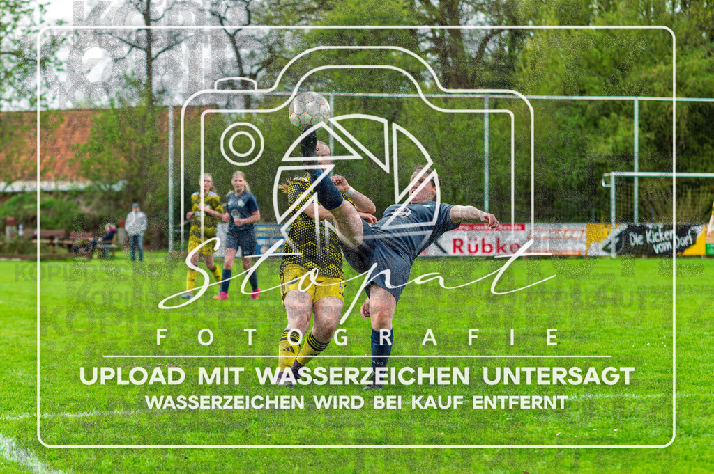 DZC_0478-Verbessert-RR | Sarah Brockstedt (SG Wohlde/Sudwinsen 1 #10) beim Damen Kreispokal Halbfinale HK/CE zwischen SG Fulde und SG Wohlde/Sudwinsen im Fulder Zentralstadion, Fulde (Simon Paul Stopat) - Realisiert mit Pictrs.com
