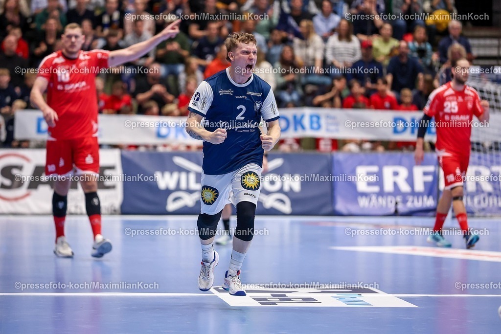 BHC18122501029 | 18.12.2025, Handball, Viertelfinale DHB-Pokal, Bergischer HC - MT Melsungen, Unihalle Wuppertal: Noah Beyer (BHC #02) jubelnd 