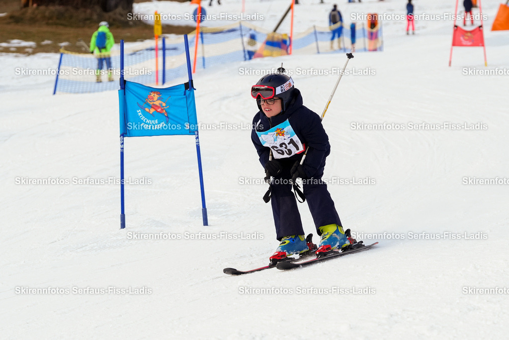 SRF_02.01.2026_1108 | Skirennfotos,Serfaus,Fiss,Ladis,Kinderskirennen,Winter,Tirol,Oberland,skirace,SFL,feelfree,weil wir's genießen,ski,Ski,skifahren,Sonnenplateau, - Realisiert mit Pictrs.com