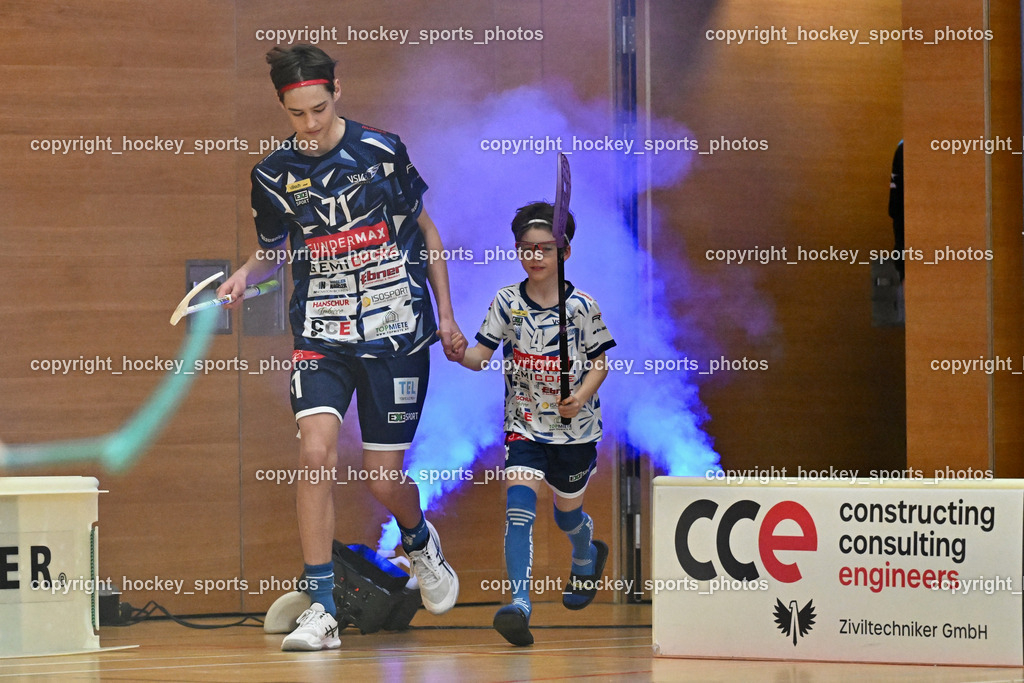 VSV Unihockey vs. Wiener Floorballferein 6.4.2024 | #71 Leon Widnig VSV Unihockey, VSV Unihockey vs. Wiener Floorballferein 6.4.2024, VSV Unihockey vs. Wiener Floorballferein  am 06.04.2024 in Villach (Ballspielhalle St. Martin), Austria, (Photo by Bernd Stefan)