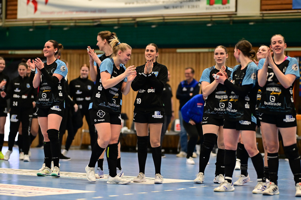 Handball I Frauen I Saison 2024-2025 I 1. HBF I 16. Spieltag I Buxtehuder SV - VfL Oldenburg I 088722 | Der Sportfotograf. - Realisiert mit Pictrs.com