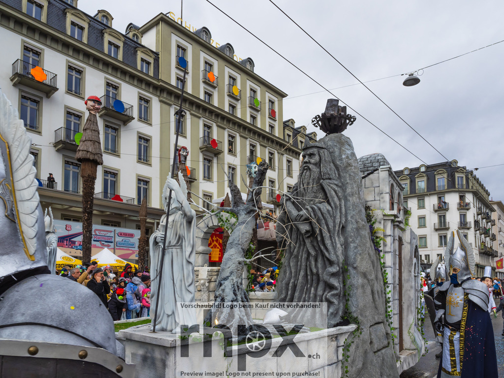 Fritschi-Umzug Luzern 2026 | Foto-Standort: Schweizerhof Luzern - Realisiert mit Pictrs.com
