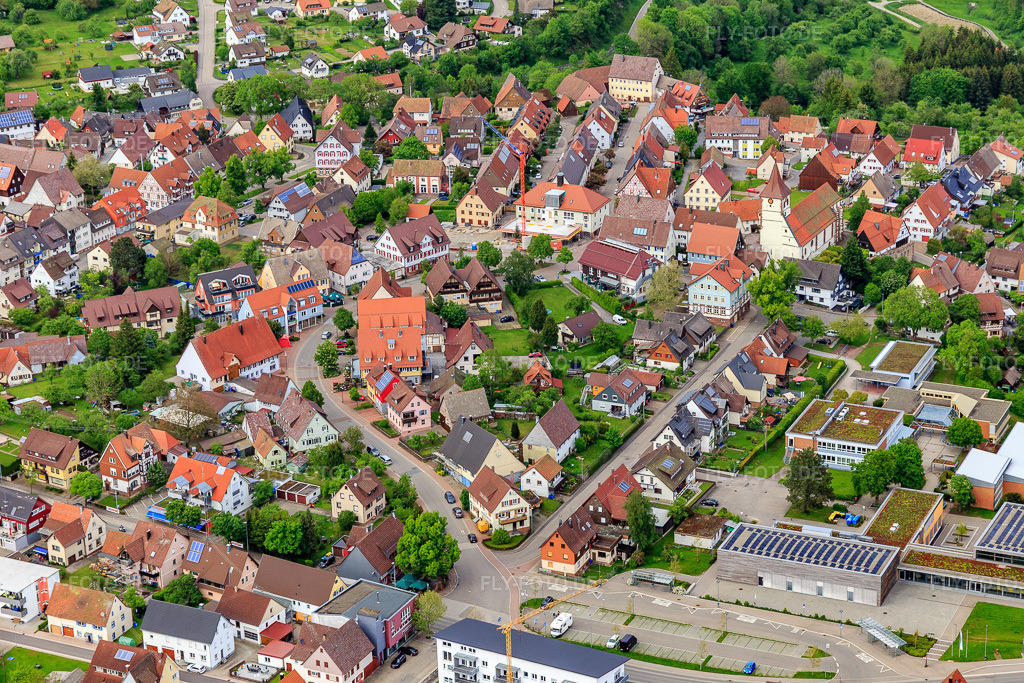 Luftbild: Wagnerplatz in Dornhan im Bundesland Baden-Württemberg in Deutschland. Foto: IMG_114552.jpg vom 30.05.2019 durch Werner Riehm/FLY-FOTO.de