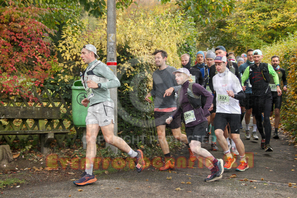 251026_1005_EV4_4068 | Sportfotografie im Rhein-Sieg Kreis, Köln, Bonn, NRW, Rheinland Pfalz, Hessen, etc. Unser Tätigkeitsfeld umfasst den Laufsport vom Volkslauf über den Marathon, Duathlon, Triathon bis zum Ultralauf wie Kölnpfad Ultra oder Schindertrail.