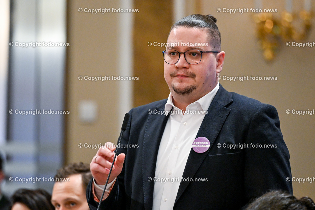 Landhaus Linz_ Promenade_ Landtagssitzung_ 07.03.2024-41 | 07.03.2024, Landhaus Linz AUT, Promenade, Landtagssitzung, im Bild Thomas Antlinger (SP, LAbg.)