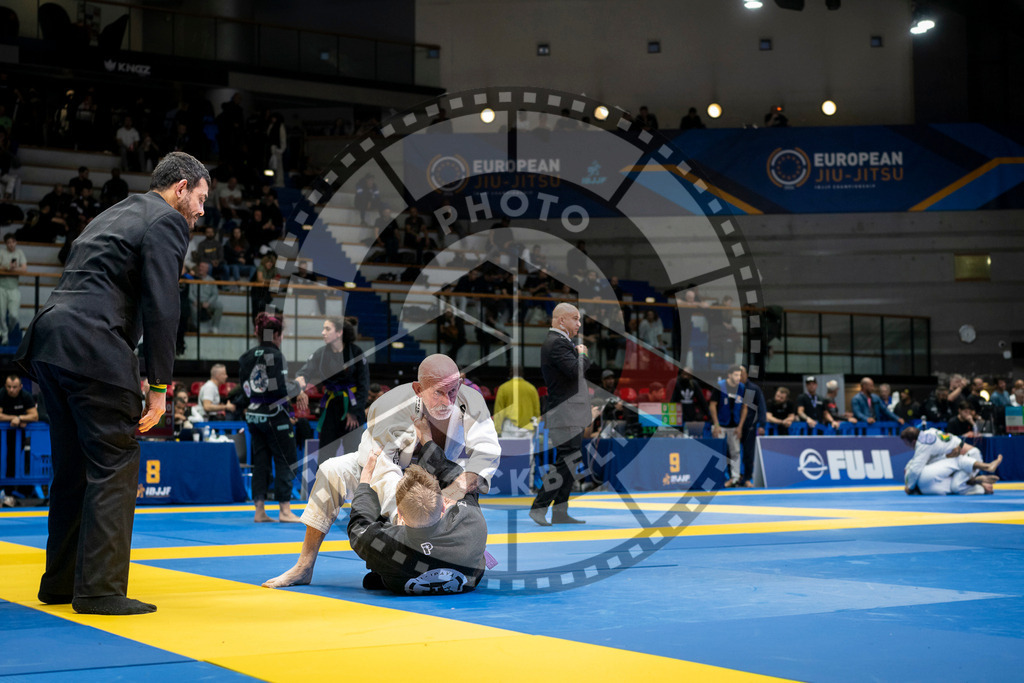 20240125PBB02710 | Fighters compete during the sixth day of the Brazilian Jiu-jitsu European Championship of the IBJJF in Paris, France, on January 25, 2024.